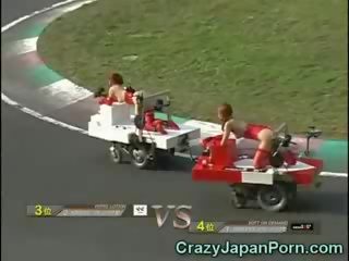 Qesharake japoneze i rritur video race!