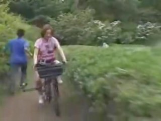 Japanese girlfriend Masturbated While Riding A Specially Modified xxx film Bike!